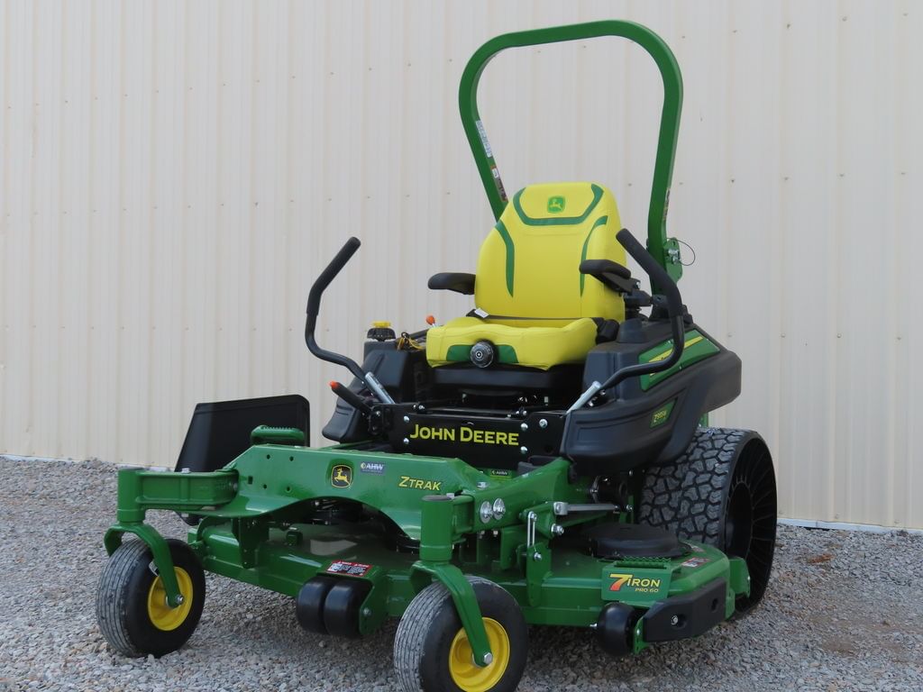 2025 John Deere Z955M Equipment Image0