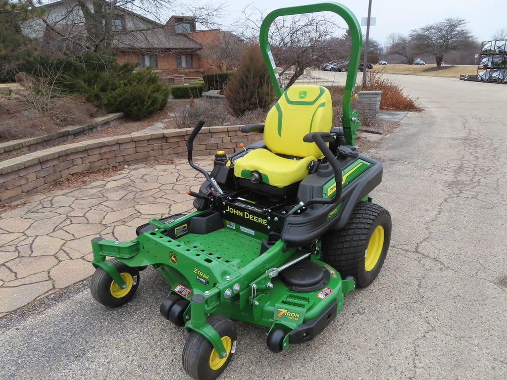2025 John Deere Z955M Equipment Image0