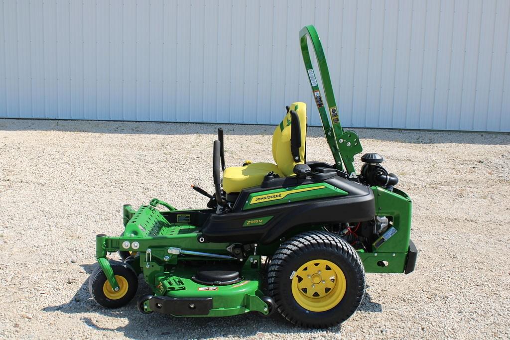 Image of John Deere Z955M Image 0