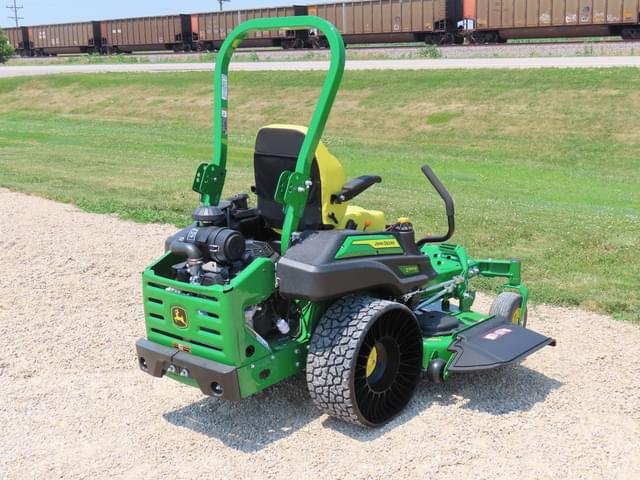 Image of John Deere Z955M equipment image 2