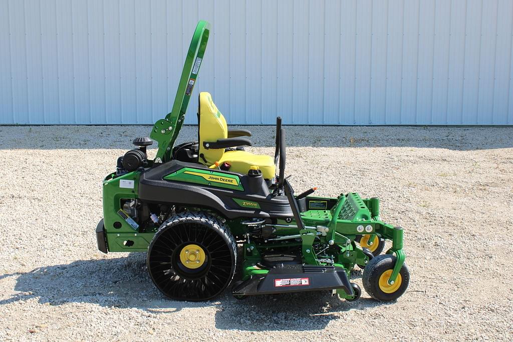 Image of John Deere Z955M Image 1
