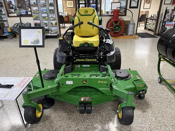 Image of John Deere Z955R equipment image 2