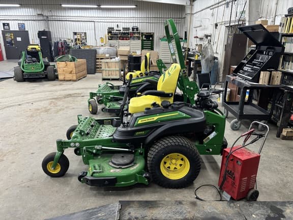 Image of John Deere Z955R equipment image 2