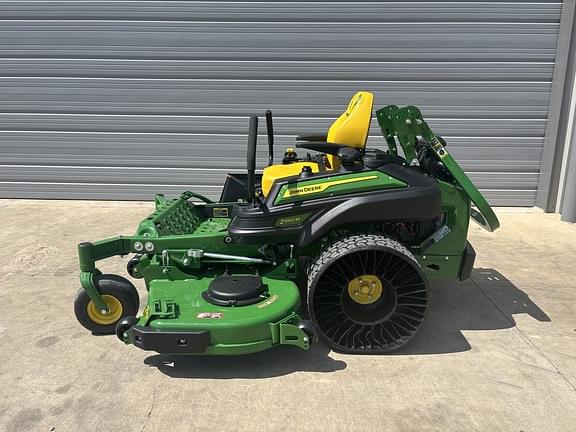 Image of John Deere Z960M equipment image 1