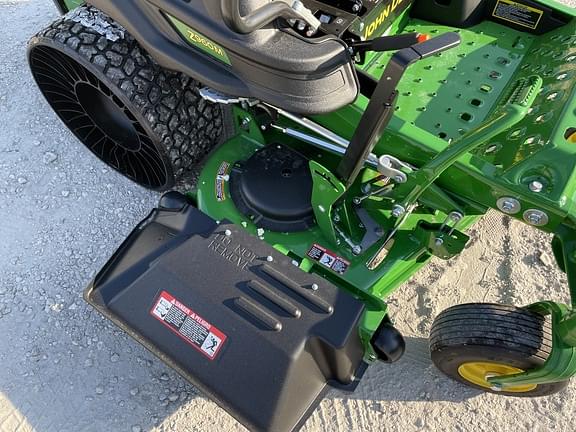 Image of John Deere Z960M equipment image 3
