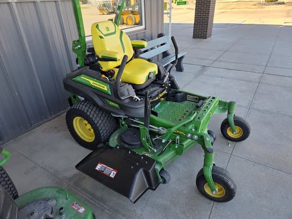 Image of John Deere Z960M equipment image 1