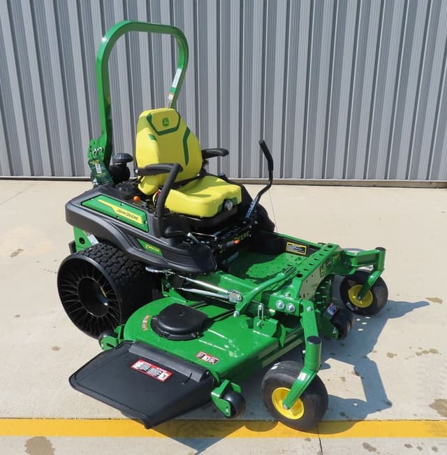 Image of John Deere Z960M equipment image 1