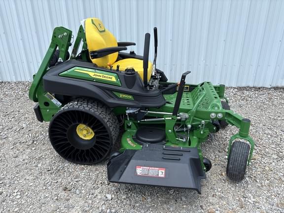 Image of John Deere Z960M equipment image 1