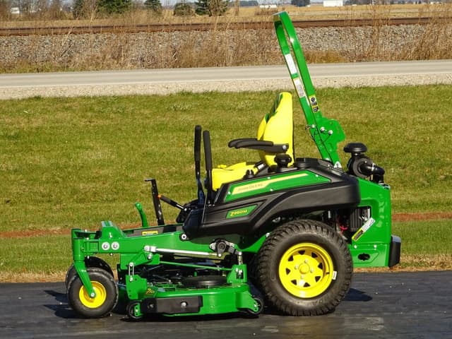 Image of John Deere Z960M equipment image 2