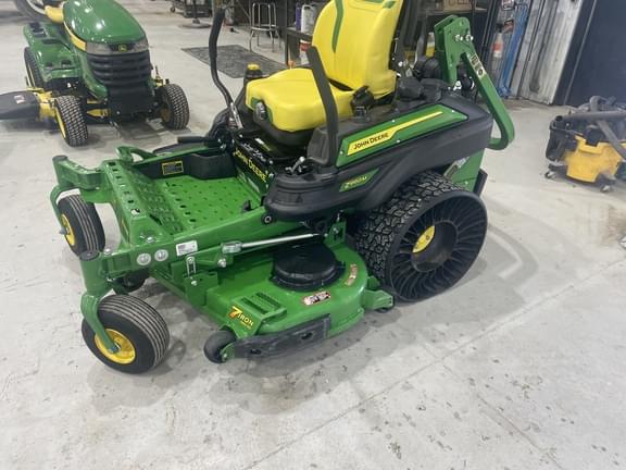 Image of John Deere Z960M equipment image 1