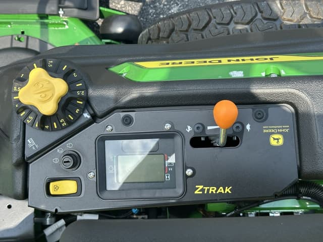 Image of John Deere Z965R equipment image 4
