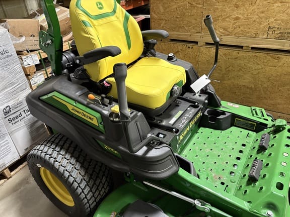 2025 John Deere Z970R Equipment Image0