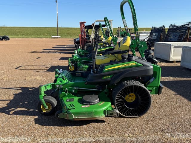 Image of John Deere Z970R equipment image 1