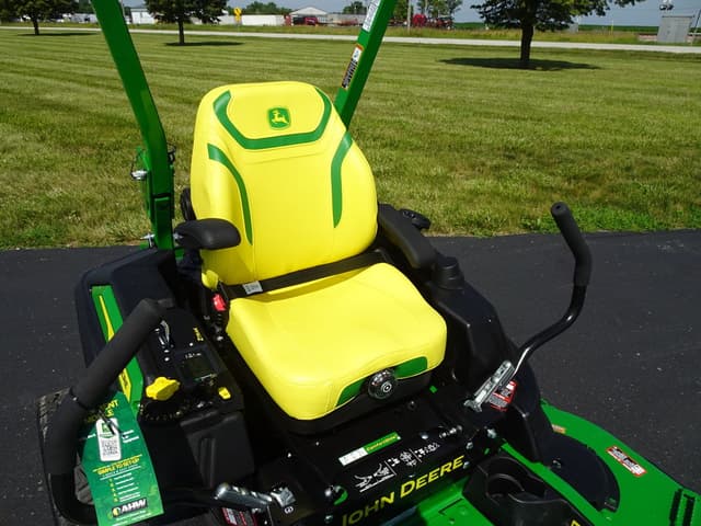 Image of John Deere Z975M equipment image 4