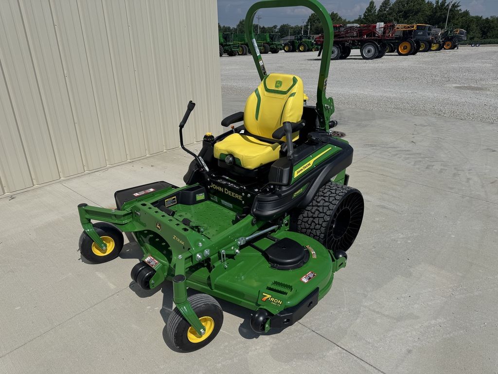 2025 John Deere Z985R Equipment Image0
