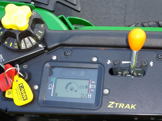 Image of John Deere Z985R equipment image 4