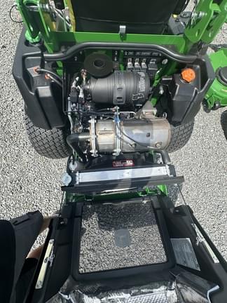Image of John Deere Z997R equipment image 4