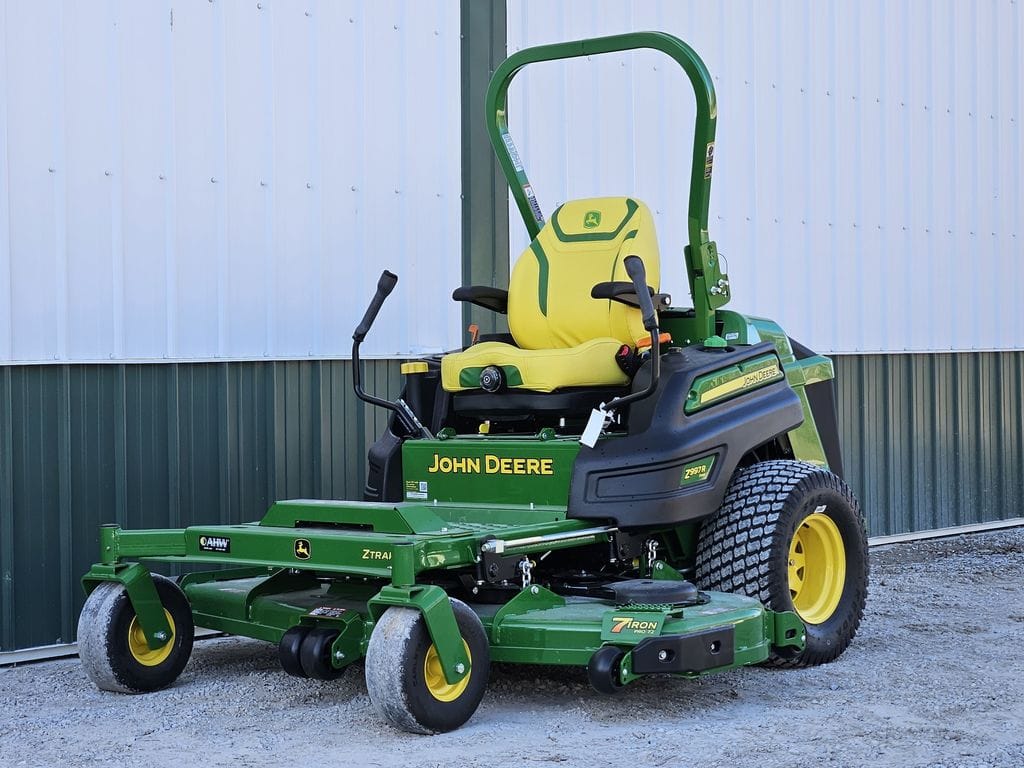 2025 John Deere Z997R Equipment Image0