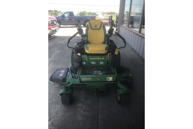 Image of John Deere ZTrak equipment image 1