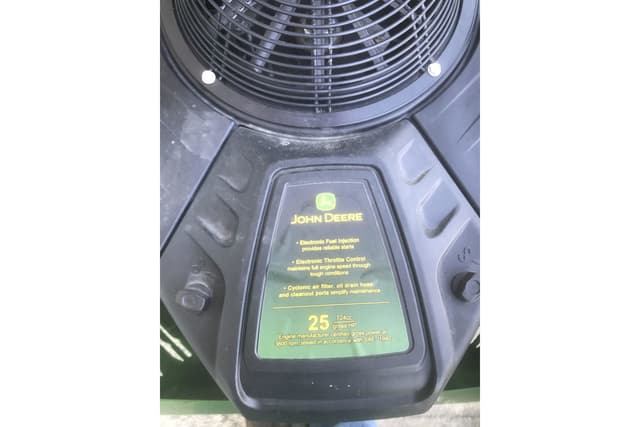 Image of John Deere ZTrak equipment image 3