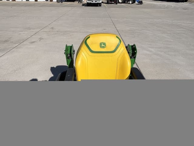 Image of John Deere Z735M equipment image 4