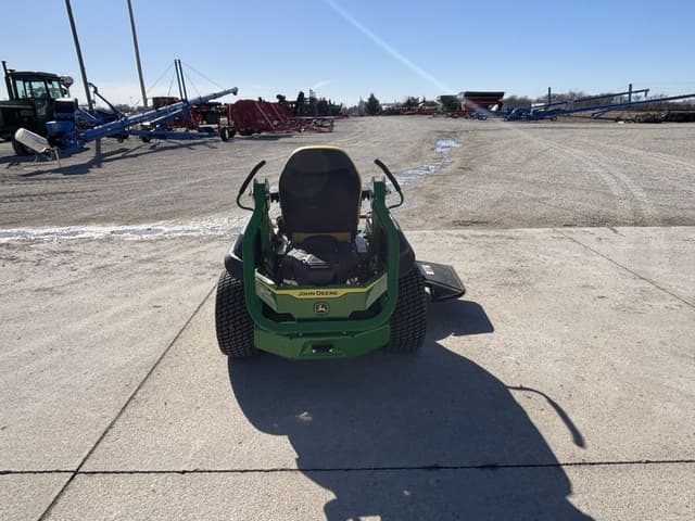 Image of John Deere Z735M equipment image 1