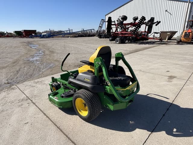 Image of John Deere Z735M equipment image 2