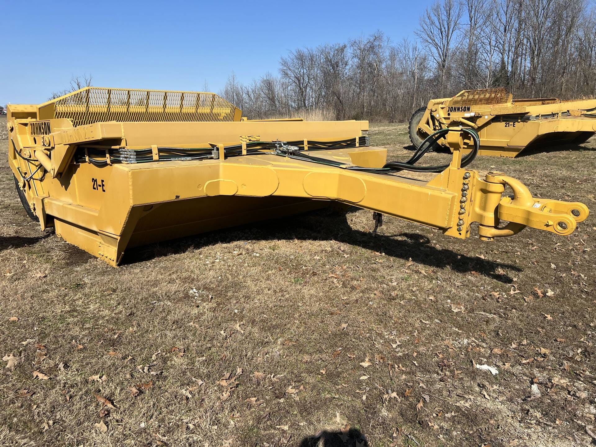 2025 Johnson 21E Equipment Image0