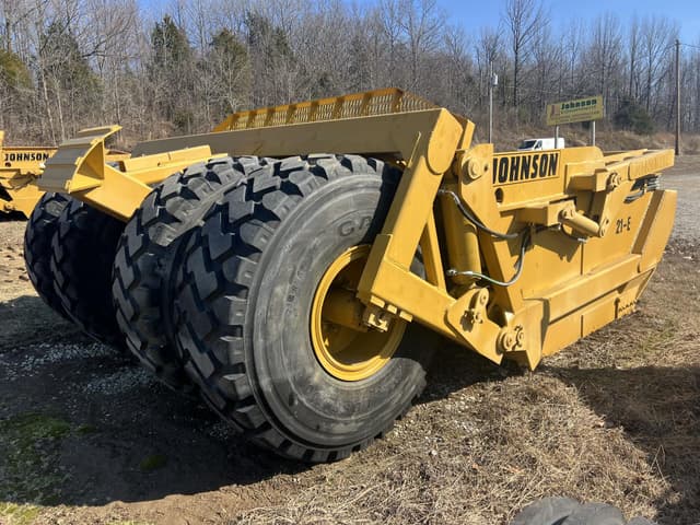 Image of Johnson 21E equipment image 2