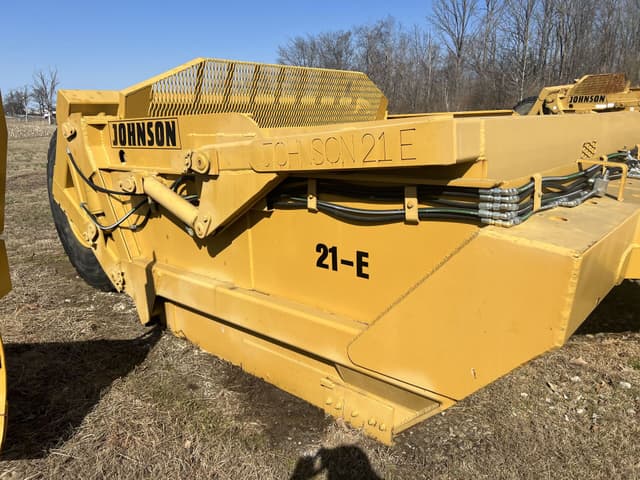 Image of Johnson 21E equipment image 1