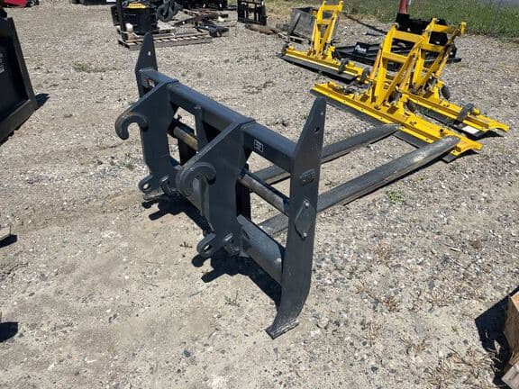 Image of Paladin Pallet Forks equipment image 3