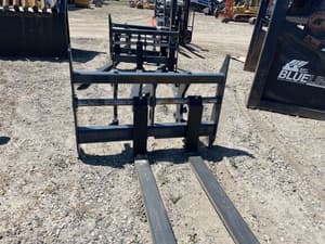 2025 Paladin Pallet Forks Image
