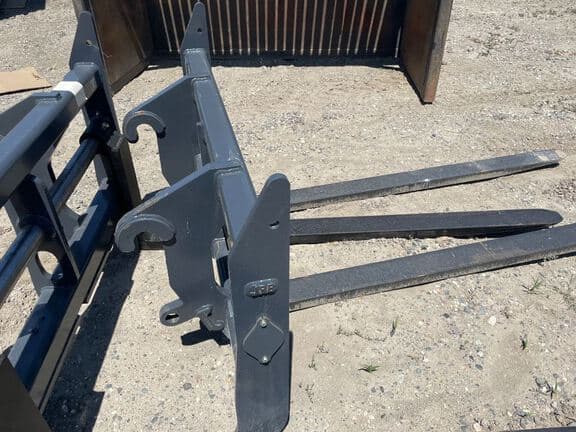 Image of Paladin Pallet Forks equipment image 2