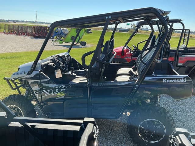 Image of Kawasaki Teryx4 S LE equipment image 4