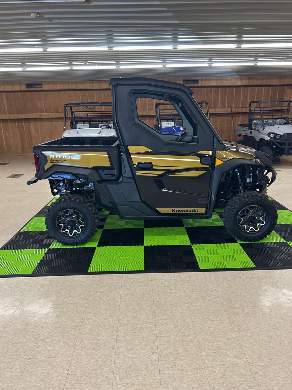 Image of Kawasaki Ridge Inline 4 Primary image