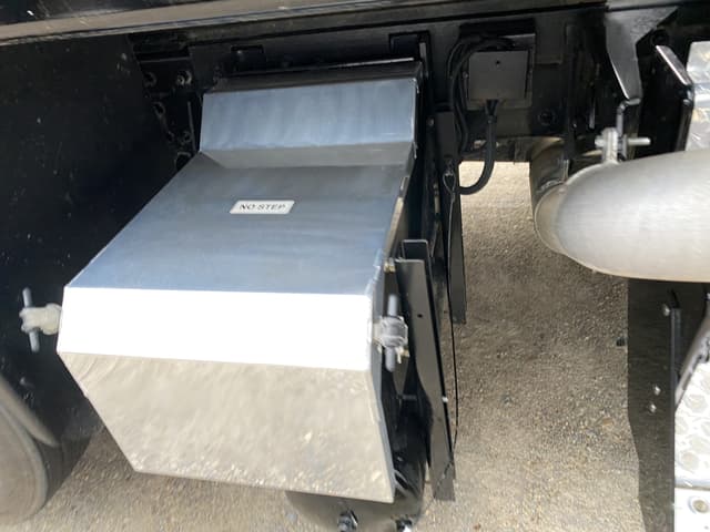 Image of Kenworth T880 equipment image 4