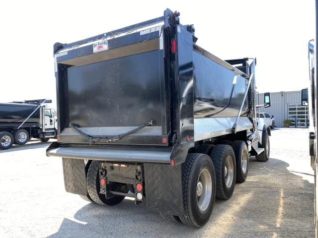 Image of Kenworth T880 equipment image 2