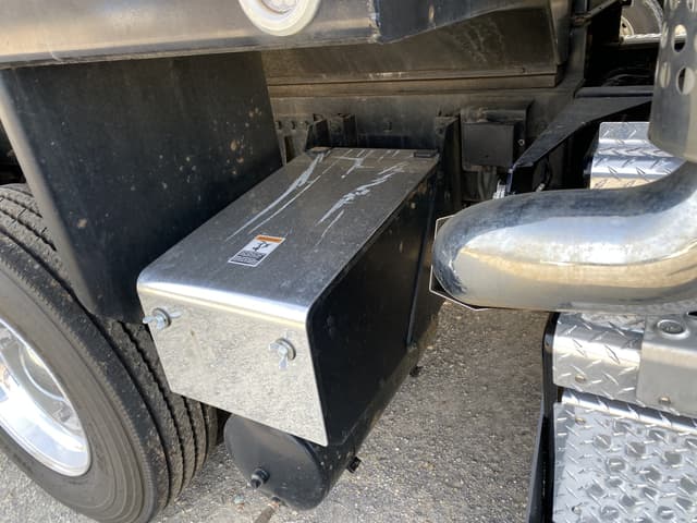 Image of Kenworth T880 equipment image 4