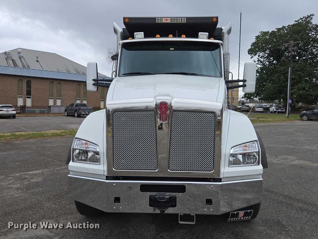 Image of Kenworth T880 equipment image 1