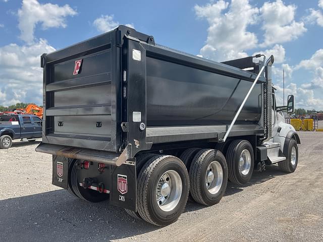 Image of Kenworth T880 equipment image 4
