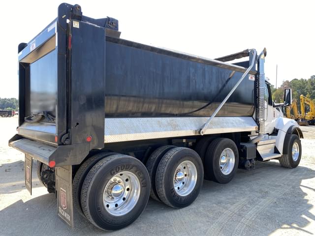 Image of Kenworth T880S equipment image 2