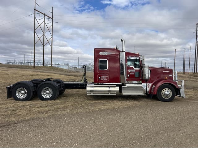 Image of Kenworth W900 equipment image 4