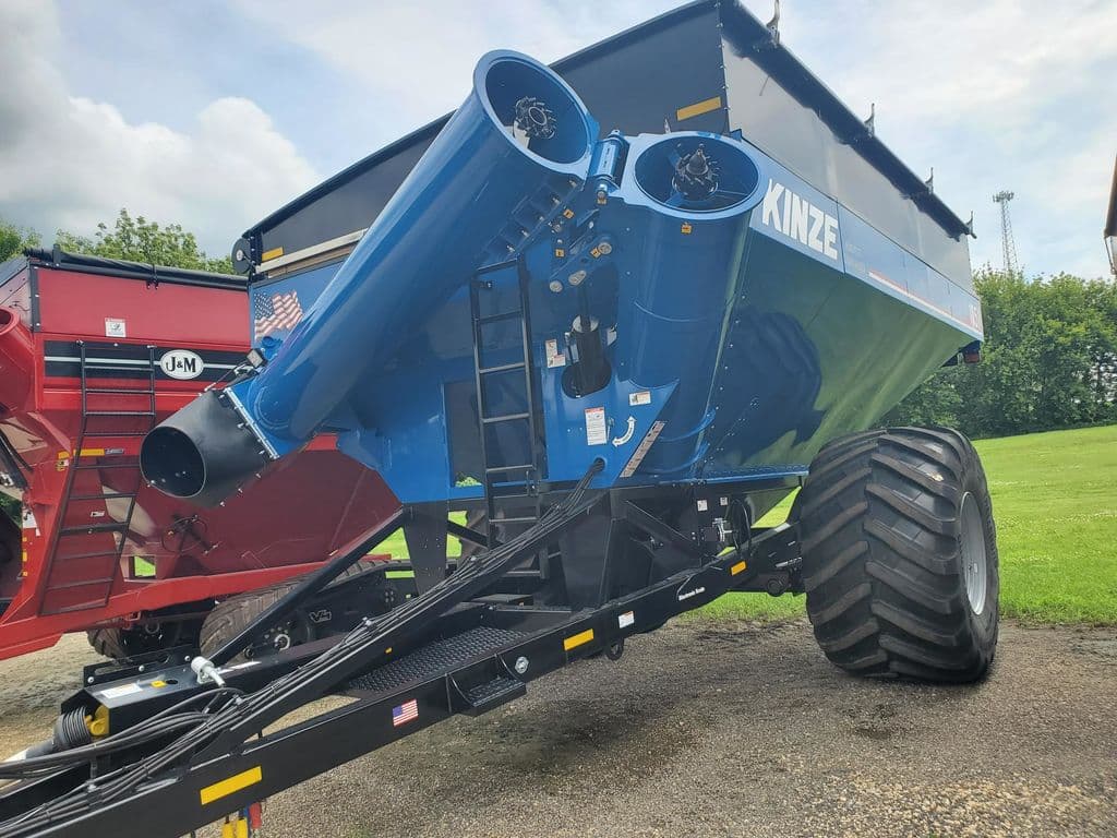 Image of Kinze 1051 Image 1