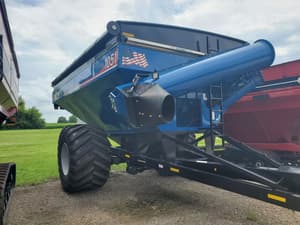 2025 Kinze 1051 Image