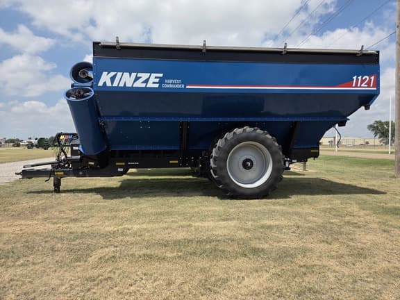 Image of Kinze 1121 Primary image