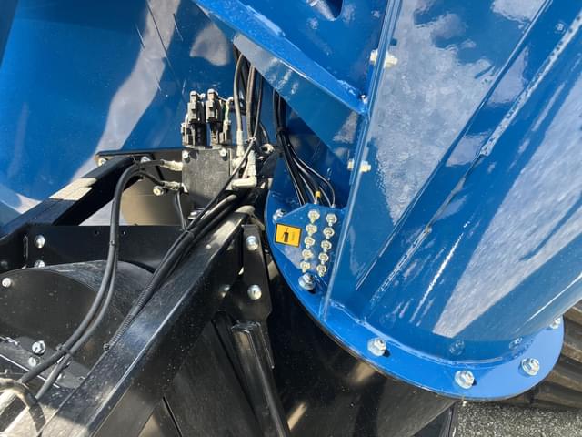 Image of Kinze 1321 equipment image 3