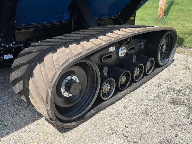 Image of Kinze 1321 equipment image 4