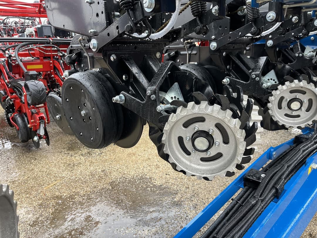 Image of Kinze 3605 Image 1