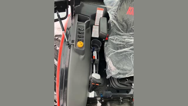 Image of Kioti CK3520SE equipment image 2