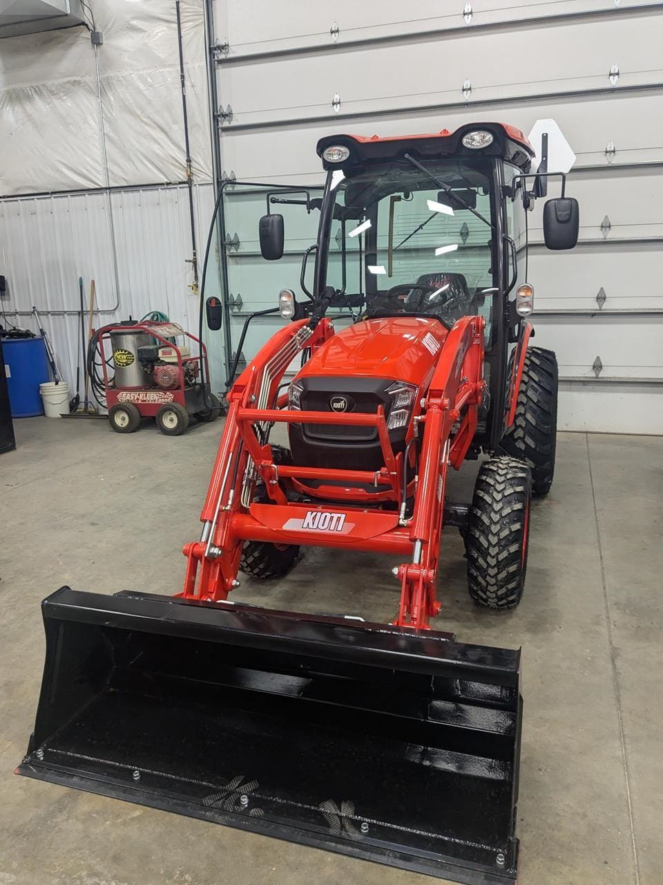2025 Kioti CK3520SEH Equipment Image0